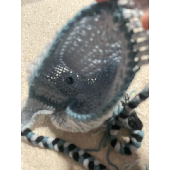 Handmade Owl Winter Hat Blue White Fuzzy Ear Flap Tassles Knitted Crocheted - Picture 6 of 7